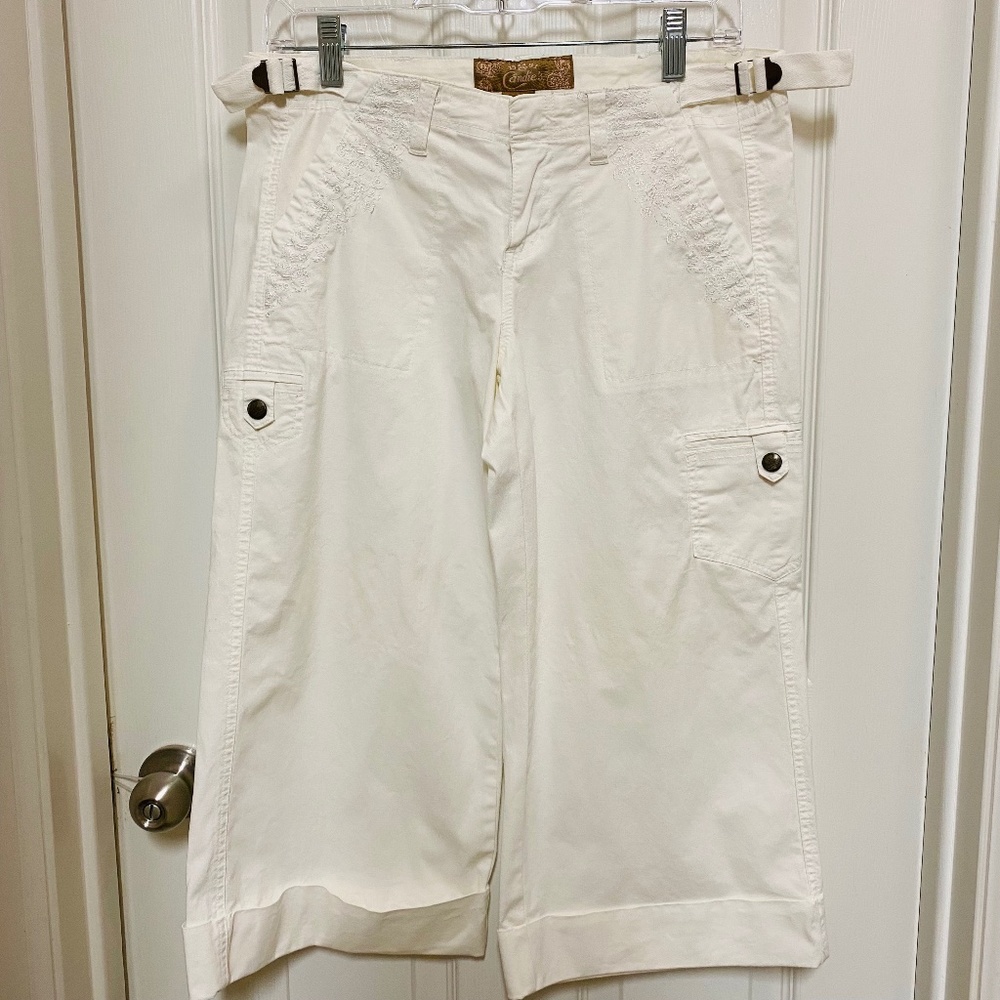Junior's White Capri Cargo Pants by Candie's Size 7